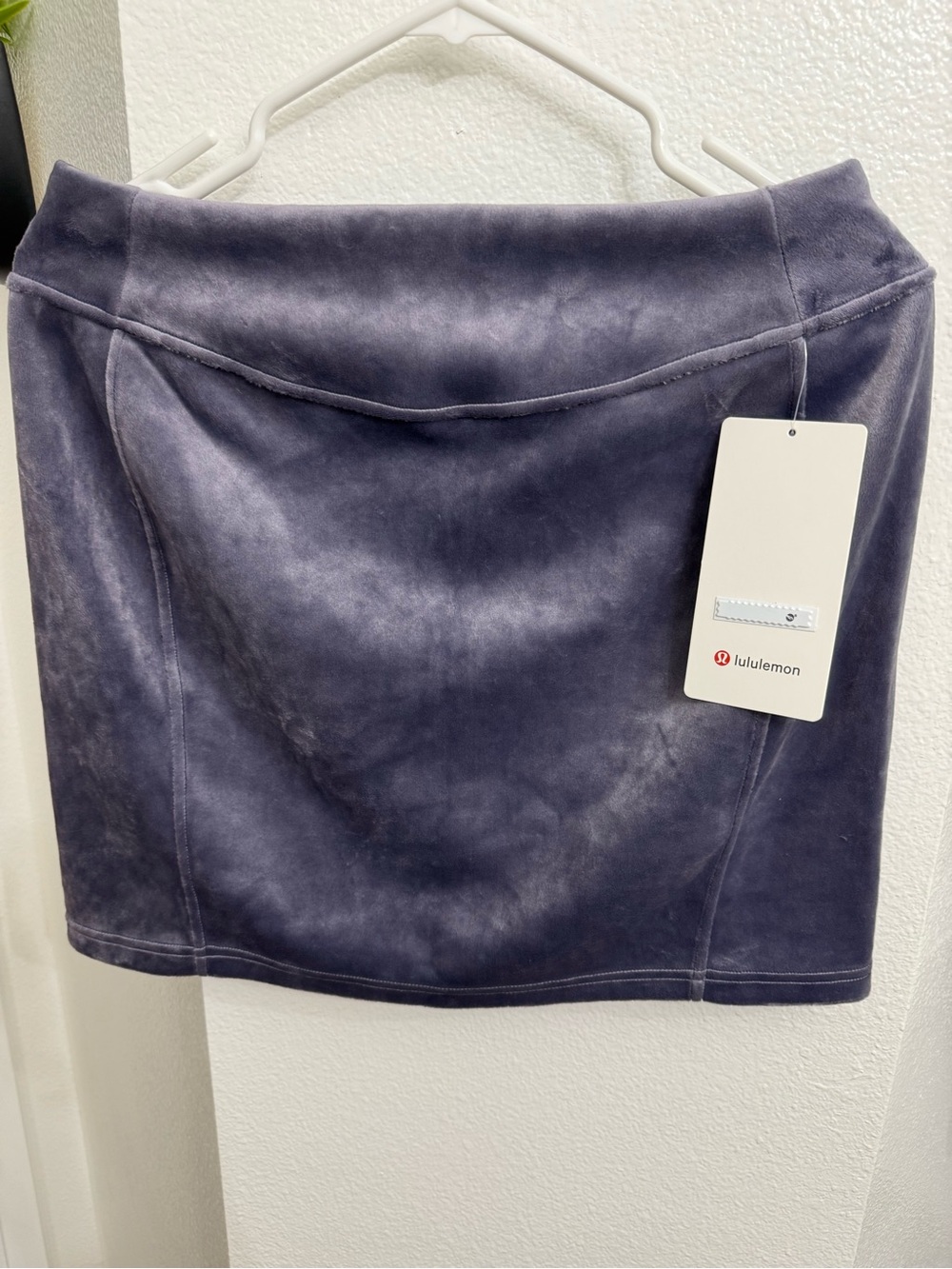 NWT Lululemon Scuba High-Rise Mini Skirt *Velvet Nightfall Purple Size M (8/10)
